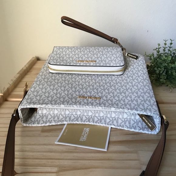 🌼Michael Kors Set - Picture 4 of 16